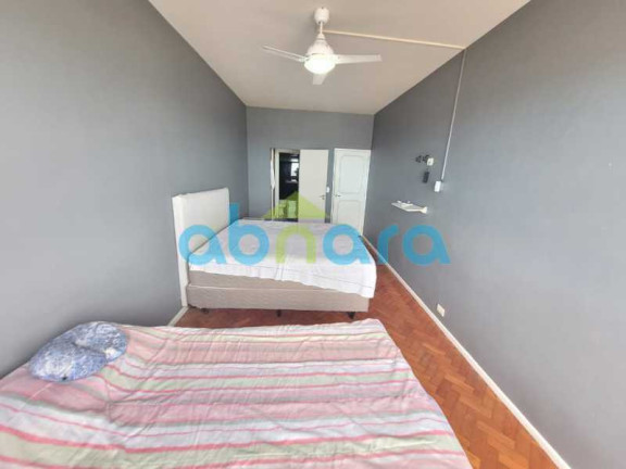 Imagem Apartamento com 4 Quartos à Venda, 220 m² em Copacabana - Rio De Janeiro Imagem Apartamento com 4 Quartos à Venda, 220 m² em Copacabana - Rio De Janeiro