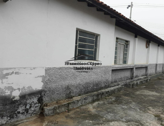 Imagem Casa com 3 Quartos à Venda, 300 m² em São Dimas - Guaratinguetá Imagem Casa com 3 Quartos à Venda, 300 m² em São Dimas - Guaratinguetá