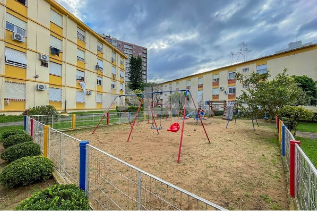 Imagem Apartamento com 4 Quartos à Venda, 85 m² em Passo Da Areia - Porto Alegre Imagem Apartamento com 4 Quartos à Venda, 85 m² em Passo Da Areia - Porto Alegre