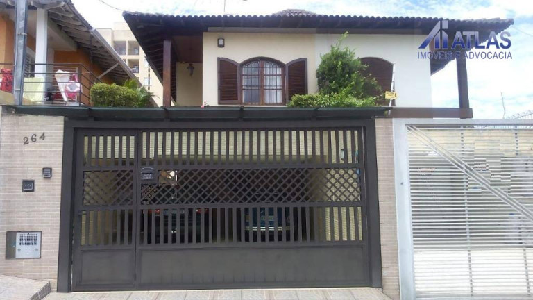 Sobrado com 4 Quartos à Venda, 420 m² em Vila Leonor - São Paulo