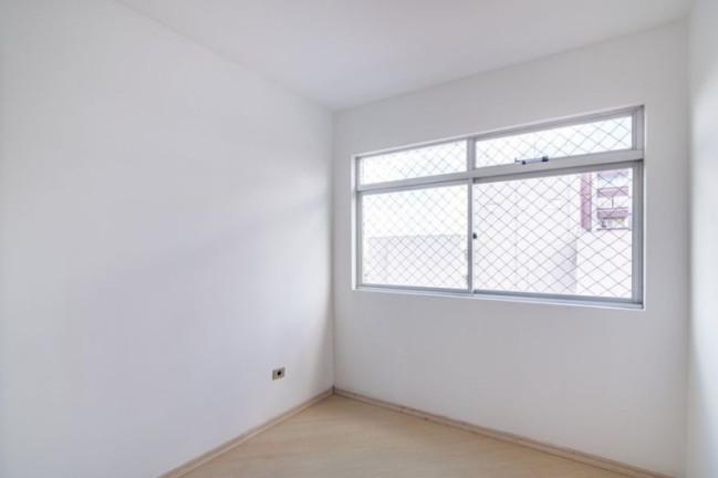 Imagem Apartamento com 3 Quartos à Venda, 70 m² em Bacacheri - Curitiba