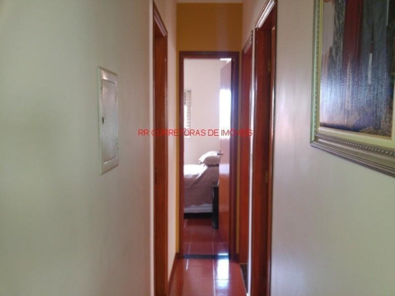 Imagem Casa com 3 Quartos à Venda, 189 m² em Vila Caio Junqueira - Poços De Caldas
