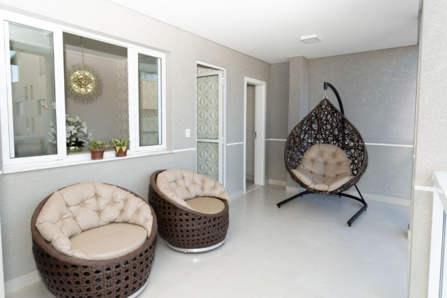 Imagem Casa com 4 Quartos à Venda, 400 m² em Cabral - Contagem Imagem Casa com 4 Quartos à Venda, 400 m² em Cabral - Contagem