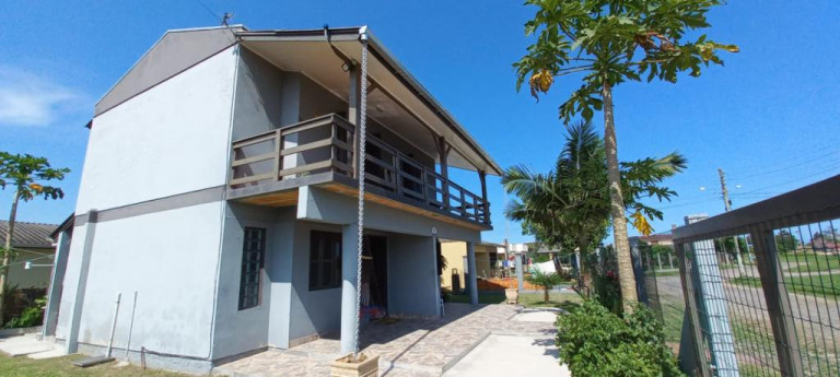 Imagem Sobrado com 2 Quartos à Venda, 90 m² em Curumim - Capao Da Canoa
