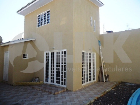 Imagem Casa com 3 Quartos à Venda, 200 m² em Jardim Itu - Porto Alegre Imagem Casa com 3 Quartos à Venda, 200 m² em Jardim Itu - Porto Alegre