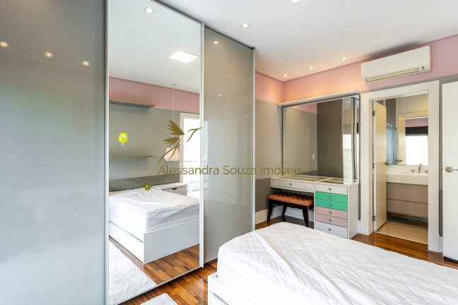 Imagem Casa com 4 Quartos à Venda, 620 m² em Vila Solaia - Barueri Imagem Casa com 4 Quartos à Venda, 620 m² em Vila Solaia - Barueri