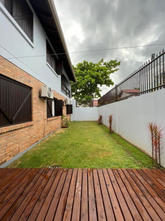 Imagem Imóvel com 4 Quartos à Venda, 223 m² em Centro - Garopaba Imagem Imóvel com 4 Quartos à Venda, 223 m² em Centro - Garopaba