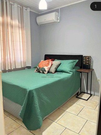 Imagem Casa com 3 Quartos à Venda, 140 m² em Centro - Penha