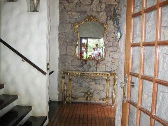 Imagem Imóvel com 7 Quartos à Venda, 780 m² em Granja Guarani - Teresópolis