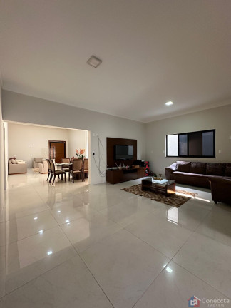 Imagem Casa com 3 Quartos à Venda, 310 m² em Caiçaras - Patos De Minas Imagem Casa com 3 Quartos à Venda, 310 m² em Caiçaras - Patos De Minas