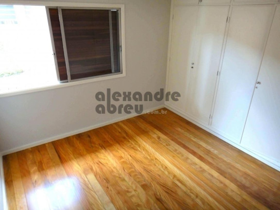 Imagem Casa com 6 Quartos à Venda, 450 m² em Jardim Morumbi - São Paulo Imagem Casa com 6 Quartos à Venda, 450 m² em Jardim Morumbi - São Paulo