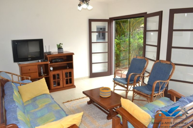 Casa com 5 Quartos à Venda, 240 m² em Enseada - Ubatuba