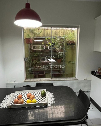 Imagem Casa com 3 Quartos à Venda, 200 m² em Jardim América - Maringá