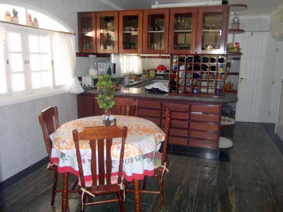 Imagem Casa com 7 Quartos à Venda, em Bal Stella Maris - Peruíbe Imagem Casa com 7 Quartos à Venda, em Bal Stella Maris - Peruíbe