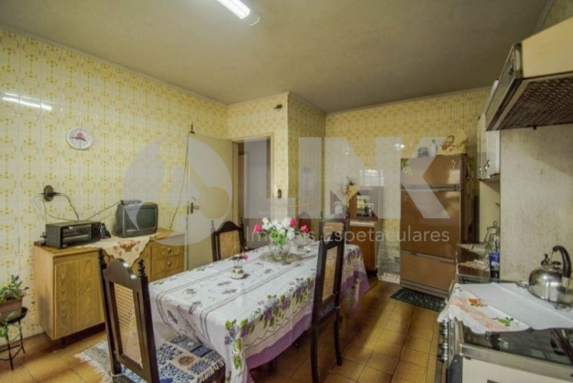 Imagem Casa com 3 Quartos à Venda, 251 m² em Jardim Itu - Porto Alegre Imagem Casa com 3 Quartos à Venda, 251 m² em Jardim Itu - Porto Alegre