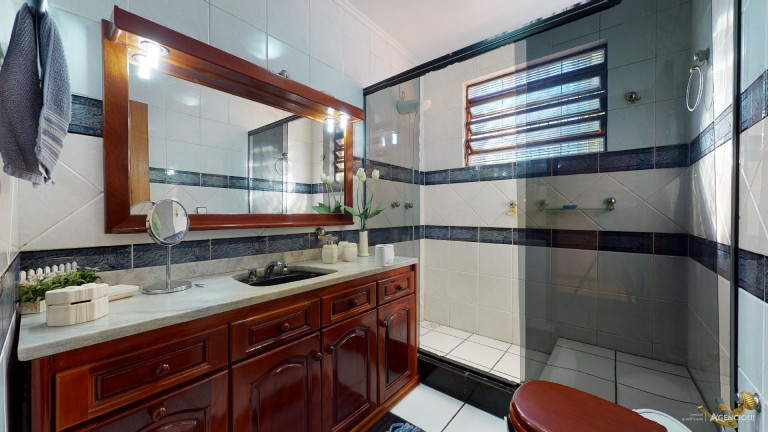 Imagem Apartamento com 3 Quartos à Venda, 250 m² em Cristal - Porto Alegre Imagem Apartamento com 3 Quartos à Venda, 250 m² em Cristal - Porto Alegre
