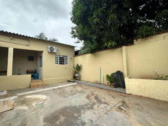 Imagem Casa com 3 Quartos à Venda, 213 m² em Vila Itatiaia - Goiânia Imagem Casa com 3 Quartos à Venda, 213 m² em Vila Itatiaia - Goiânia