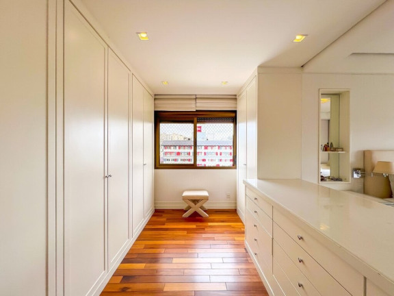 Imagem Apartamento com 3 Quartos à Venda, 177 m² em Moinhos De Vento - Porto Alegre