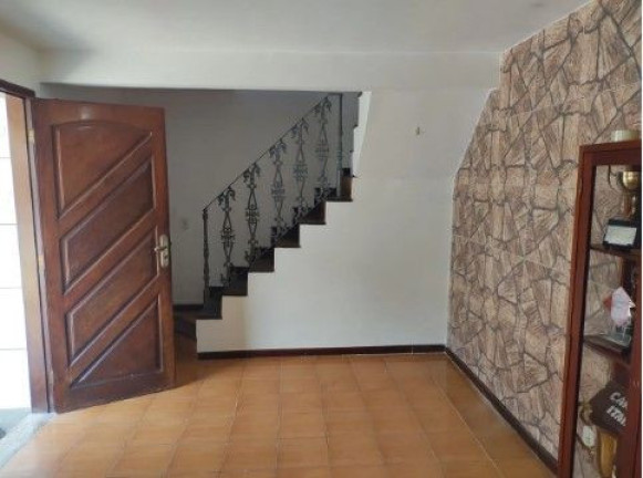 Imagem Casa com 2 Quartos à Venda, 78 m² em Piratininga - Niterói Imagem Casa com 2 Quartos à Venda, 78 m² em Piratininga - Niterói