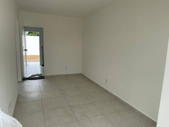 Imagem Casa com 2 Quartos à Venda, 125 m² em Feira De Santana Imagem Casa com 2 Quartos à Venda, 125 m² em Feira De Santana