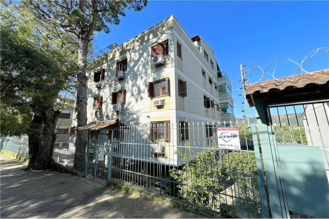 Imóvel com 3 Quartos à Venda,  em Teresópolis - Porto Alegre