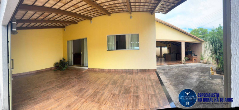 Imagem Casa com 3 Quartos à Venda, 225 m² em Parque Das Flores - Goiânia
