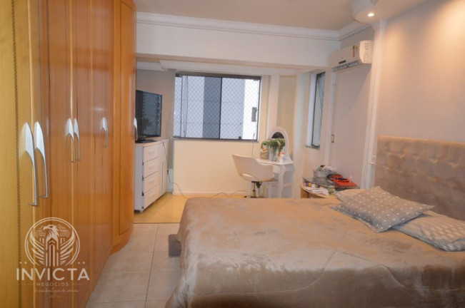 Imagem Apartamento com 3 Quartos à Venda, 228 m² em Centro - Balneário Camboriú Imagem Apartamento com 3 Quartos à Venda, 228 m² em Centro - Balneário Camboriú