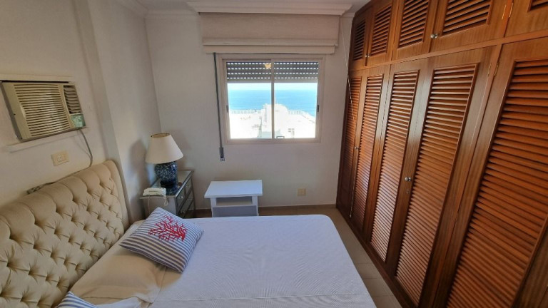 Imagem Apartamento com 3 Quartos à Venda, 150 m² em Pitangueiras - Guarujá