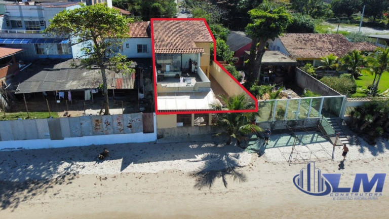 Casa com 2 Quartos à Venda, 140 m² em Santa Mônica - Guarapari