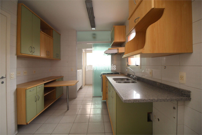 Imagem Apartamento com 2 Quartos à Venda, 129 m² em Alto De Pinheiros - São Paulo Imagem Apartamento com 2 Quartos à Venda, 129 m² em Alto De Pinheiros - São Paulo