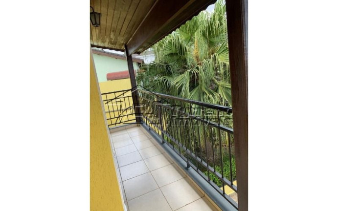 Imagem Casa à Venda, 330 m² em Arujá - Arujá Imagem Casa à Venda, 330 m² em Arujá - Arujá