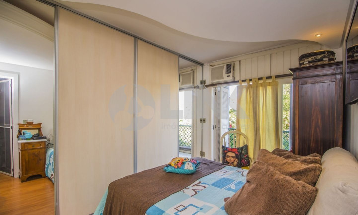 Imagem Imóvel com 3 Quartos à Venda, 201 m² em Chácara Das Pedras - Porto Alegre