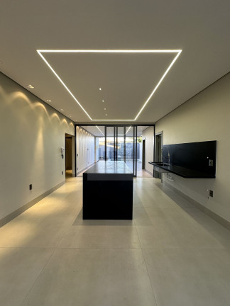 Imagem Casa com 3 Quartos à Venda, 220 m² em Setor Garavelo - Aparecida De Goiânia