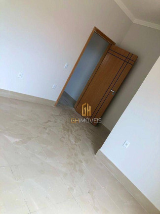 Imagem Sobrado com 4 Quartos à Venda, 175 m² em Capuava - Goiânia