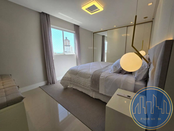 Imagem Apartamento com 3 Quartos à Venda, 136 m² em Centro - Balneário Camboriú Imagem Apartamento com 3 Quartos à Venda, 136 m² em Centro - Balneário Camboriú