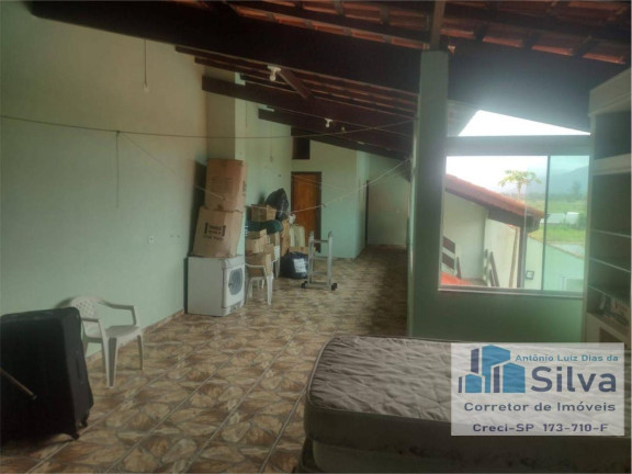 Imagem Casa com 5 Quartos à Venda, 600 m²