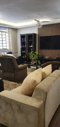 Imagem Casa com 2 Quartos à Venda, 288 m² em Setor Leste Universitário - Goiânia Imagem Casa com 2 Quartos à Venda, 288 m² em Setor Leste Universitário - Goiânia