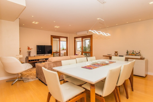 Imagem Apartamento com 3 Quartos à Venda, 146 m² em Centro - Canoas