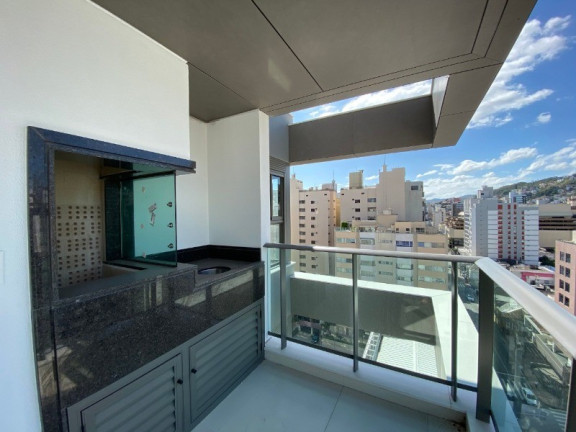 Apartamento com 3 Quartos à Venda, 136 m² em Centro - Florianópolis