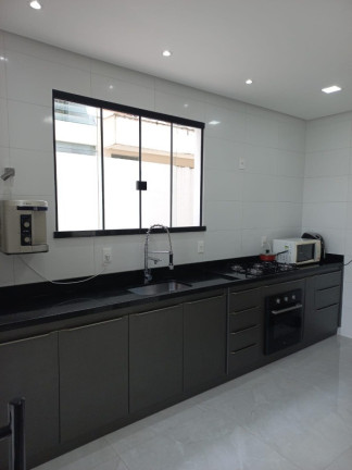 Imagem Casa com 3 Quartos à Venda, 200 m² em Ponta Negra - Manaus