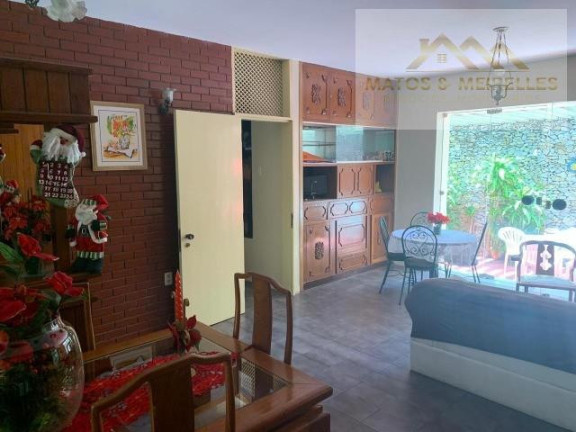 Imagem Casa com 4 Quartos à Venda, 585 m² em Fátima - Fortaleza Imagem Casa com 4 Quartos à Venda, 585 m² em Fátima - Fortaleza