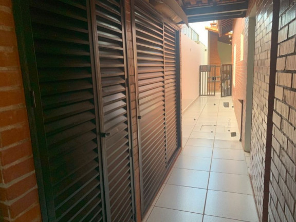 Imagem Casa com 3 Quartos à Venda, 220 m² em Flórida - Praia Grande Imagem Casa com 3 Quartos à Venda, 220 m² em Flórida - Praia Grande