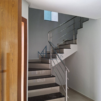Imagem Sobrado com 3 Quartos à Venda, 170 m² em Setor Faiçalville - Goiânia