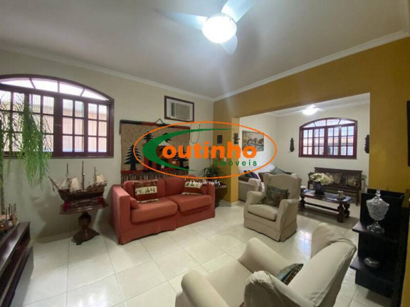 Imagem Casa com 4 Quartos à Venda, 360 m² em Tijuca - Rio De Janeiro Imagem Casa com 4 Quartos à Venda, 360 m² em Tijuca - Rio De Janeiro