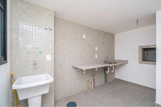 Imagem Imóvel com 3 Quartos à Venda, 101 m² em Menino Deus - Porto Alegre Imagem Imóvel com 3 Quartos à Venda, 101 m² em Menino Deus - Porto Alegre