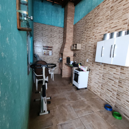 Imagem Chácara com 2 Quartos à Venda, 218 m² em Parque Shangri-lá - Pindamonhangaba Imagem Chácara com 2 Quartos à Venda, 218 m² em Parque Shangri-lá - Pindamonhangaba