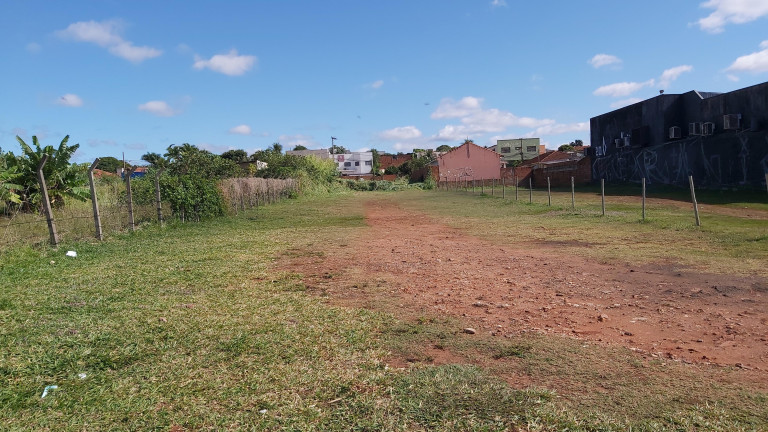 Imagem Terreno à Venda, 1.243 m² em Amambaí - Campo Grande Imagem Terreno à Venda, 1.243 m² em Amambaí - Campo Grande