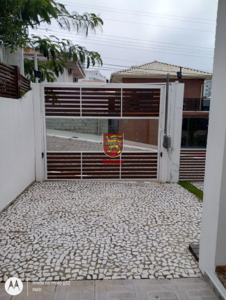 Imagem Casa com 3 Quartos à Venda, 306 m² em Capoeiras - Florianópolis Imagem Casa com 3 Quartos à Venda, 306 m² em Capoeiras - Florianópolis