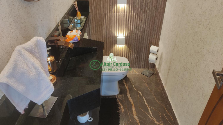 Imagem Casa com 5 Quartos à Venda, 580 m² em Centro - Jambeiro
