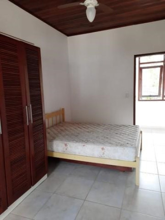 Imagem Casa com 6 Quartos à Venda,  em Perequê Mirim - Ubatuba